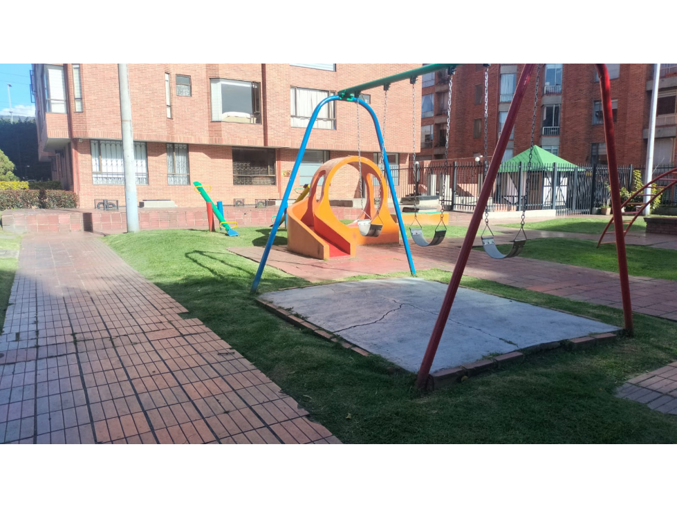 Apartamento en venta en Mazuren, Bogotá · foto 18 de 24