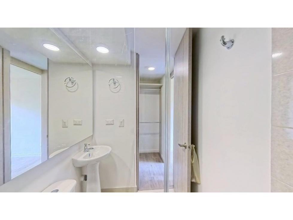 Apartamento en venta en Cn Los Arboles, Chía · foto 9 de 24