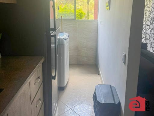 Apartamento de 3 alcobas en venta en La Hondonada, Medellín, 58 m² · foto 4 de 19