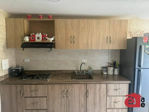 Apartamento de 3 alcobas en venta en La Hondonada, Medellín, 58 m² · foto 6 de 19