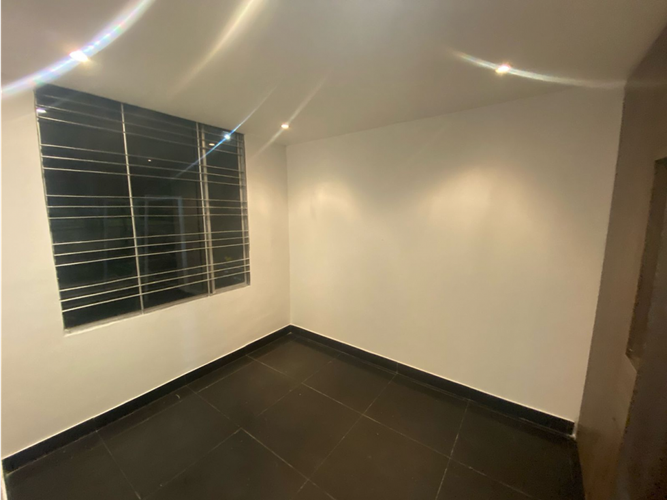 Apartamento de 2 alcobas en venta en Rincon De Mandalay, Bogotá, 40 m² · foto 3 de 15