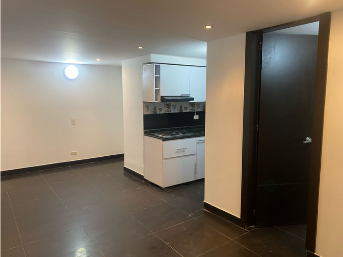 Apartamento de 2 alcobas en venta en Rincon De Mandalay, Bogotá, 40 m² · foto 7 de 15