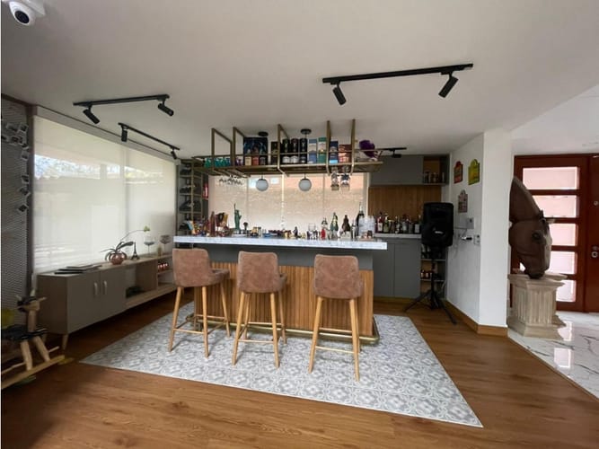 Casa de 5 alcobas en venta en San Jose De Bavaria, Bogotá, 580 m² · foto 11 de 12