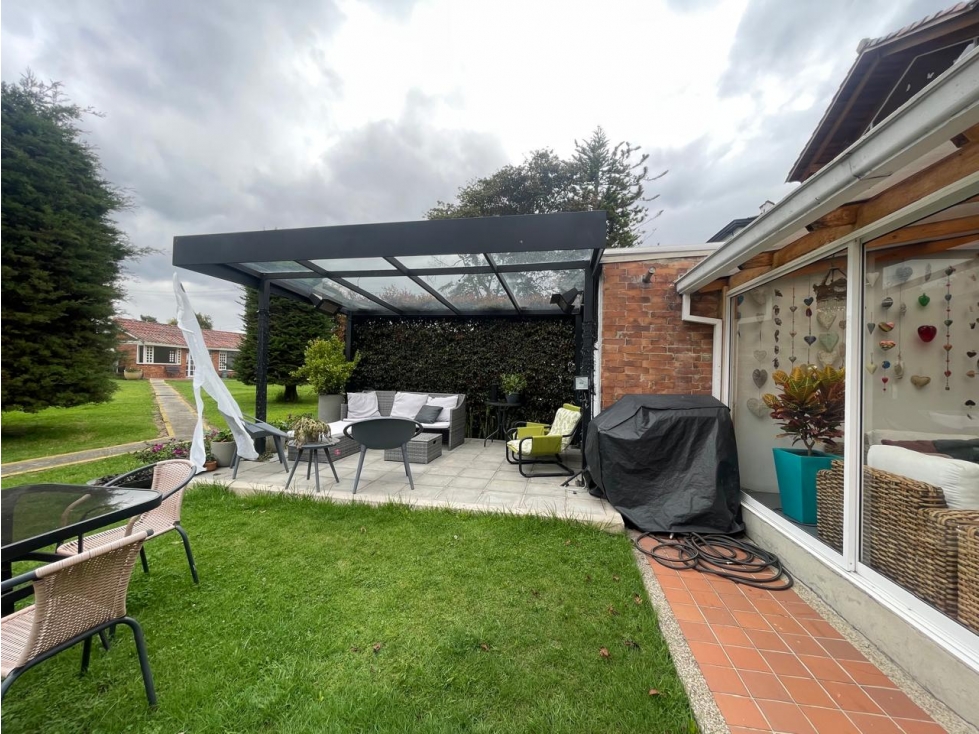 Casa en venta en San Jose De Bavaria, Bogotá · foto 3 de 23