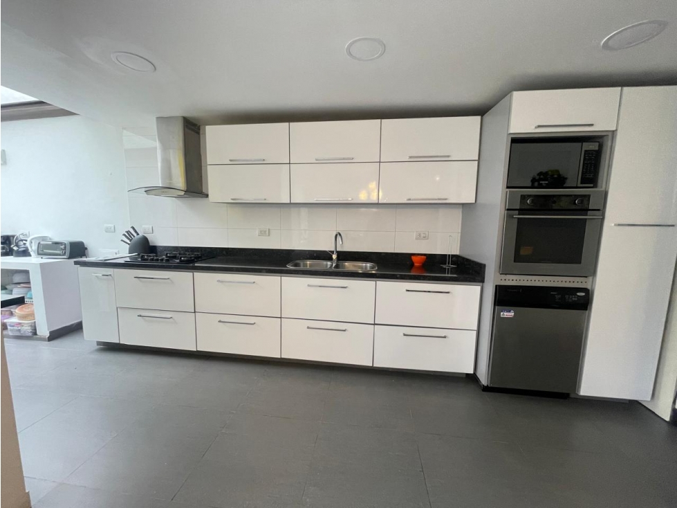 Casa en venta en San Jose De Bavaria, Bogotá · foto 10 de 23