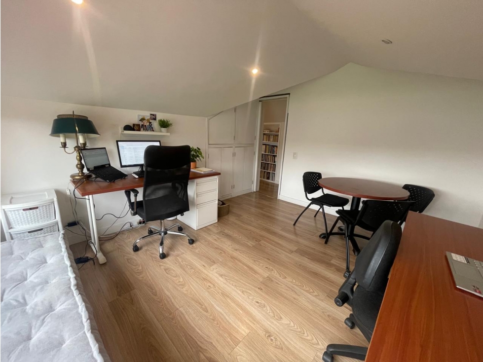 Casa en venta en San Jose De Bavaria, Bogotá · foto 14 de 23