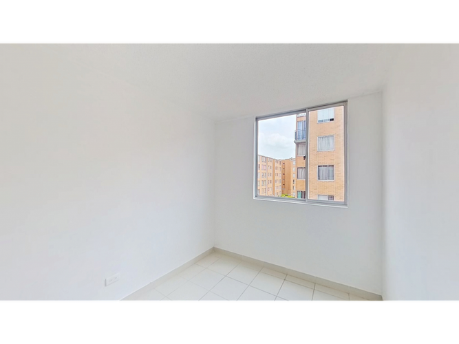 Apartamento de 3 alcobas en venta en San Pedro, Madrid, 68 m² · foto 2 de 10