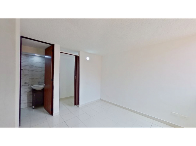 Apartamento de 3 alcobas en venta en San Pedro, Madrid, 68 m² · foto 4 de 10