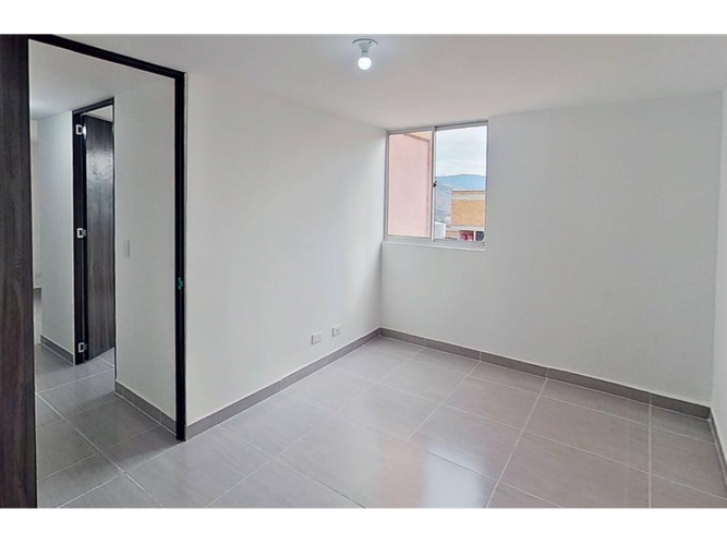 Apartamento de 2 alcobas en venta en San Martin, Bello, 41 m² · foto 3 de 17
