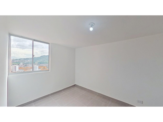 Apartamento de 2 alcobas en venta en San Martin, Bello, 41 m² · foto 4 de 17