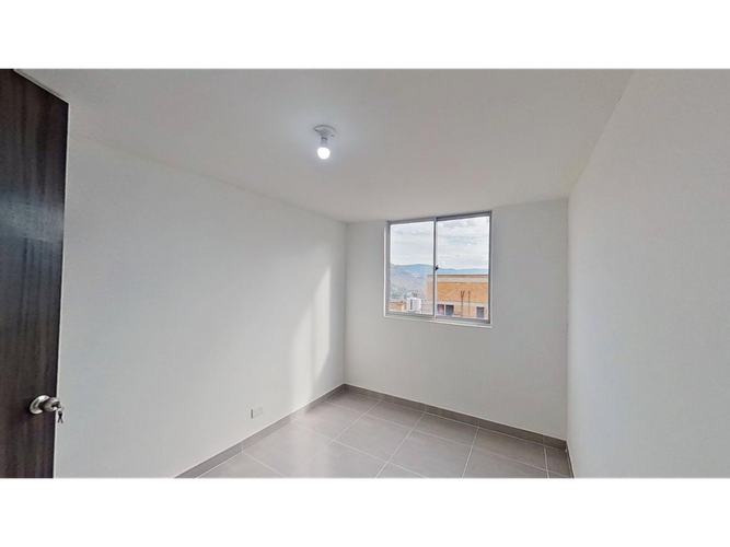 Apartamento de 2 alcobas en venta en San Martin, Bello, 41 m² · foto 8 de 17