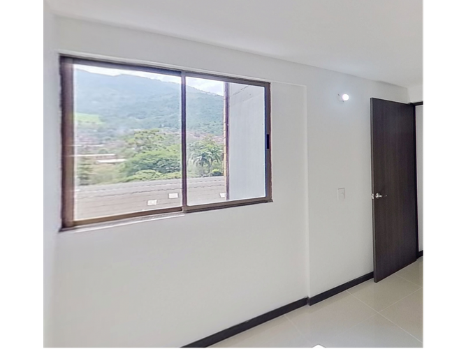 Apartamento de 3 alcobas en venta en Parque Tulio Ospina, Bello, 66 m² · foto 4 de 24