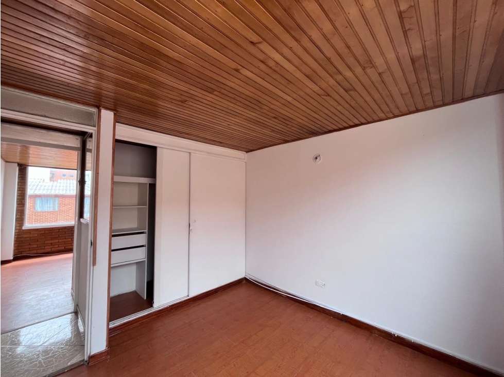 Apartamento en venta en San Cipriano, Bogotá · foto 8 de 24