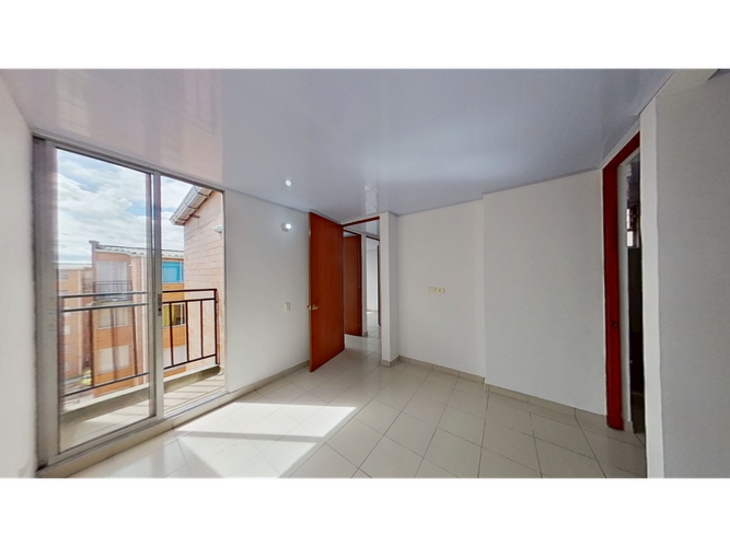 Apartamento de 3 alcobas en venta en Conjunto Residencial Manzanares, Madrid, 59 m² · foto 2 de 13