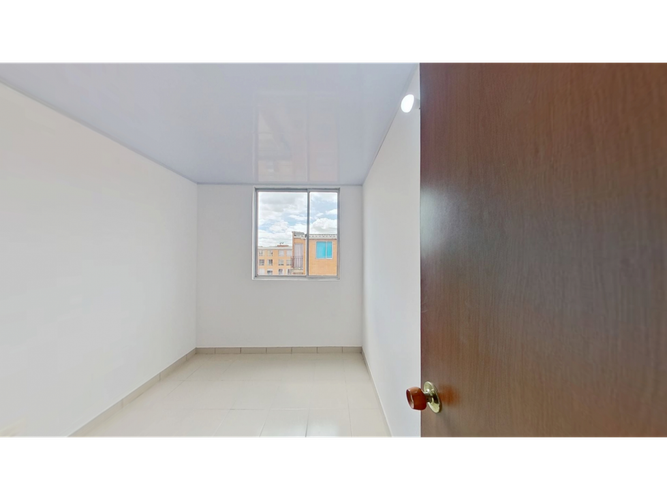 Apartamento de 3 alcobas en venta en Conjunto Residencial Manzanares, Madrid, 59 m² · foto 8 de 13