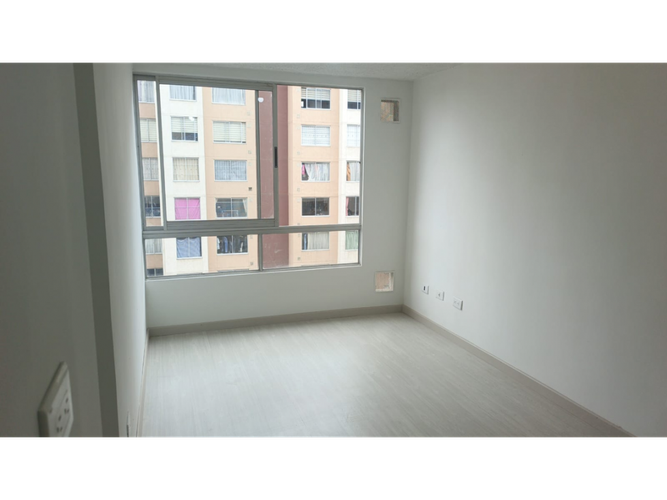 Apartamento en venta en Gran Britalia, Bogotá · foto 2 de 18