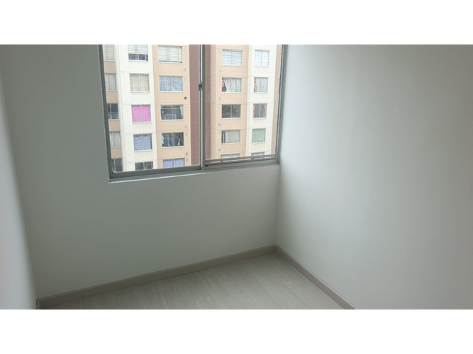 Apartamento en venta en Gran Britalia, Bogotá · foto 7 de 18