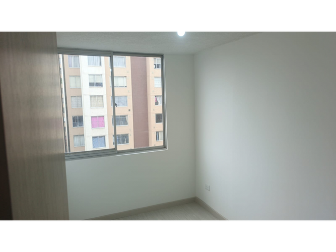 Apartamento en venta en Gran Britalia, Bogotá · foto 11 de 18