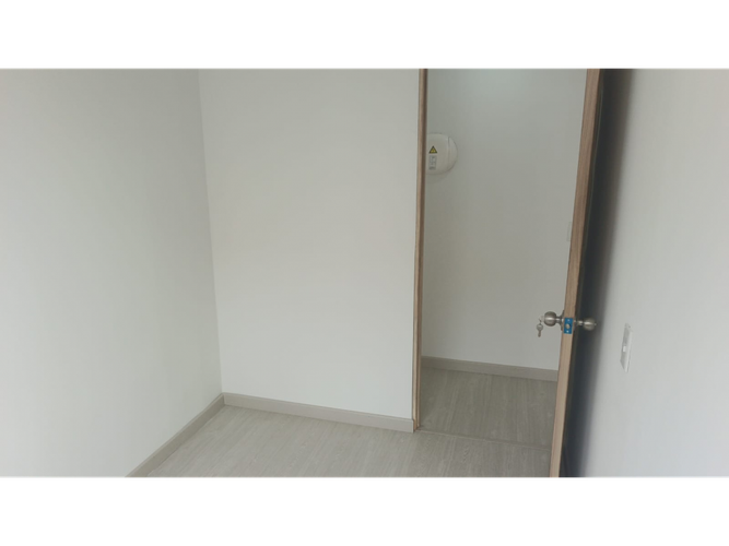 Apartamento en venta en Gran Britalia, Bogotá · foto 13 de 18