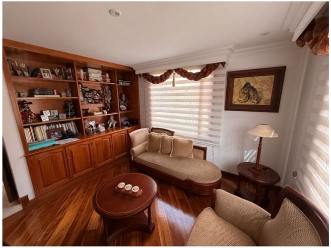 Casa de 6 alcobas en venta en Suba Urbano, Bogotá, 214 m² · foto 7 de 24