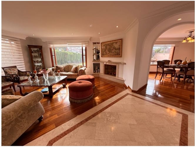 Casa de 6 alcobas en venta en Suba Urbano, Bogotá, 214 m² · foto 9 de 24