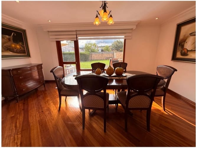 Casa de 6 alcobas en venta en Suba Urbano, Bogotá, 214 m² · foto 11 de 24