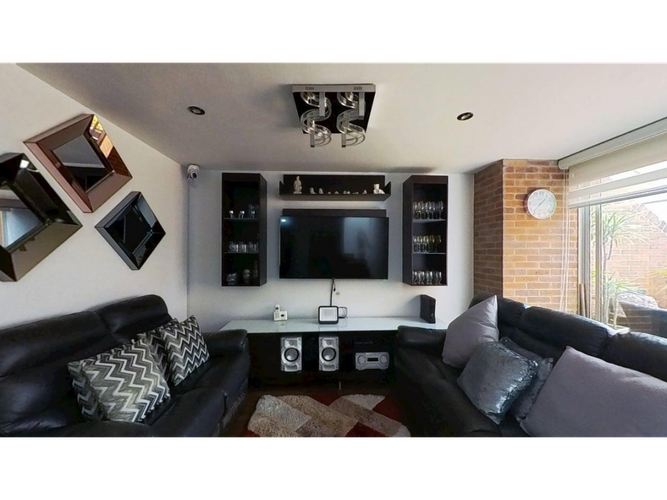 Casa en venta en Laura Vicuña, Chía · foto 6 de 24