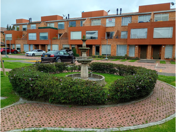 Casa en venta en Laura Vicuña, Chía · foto 14 de 24