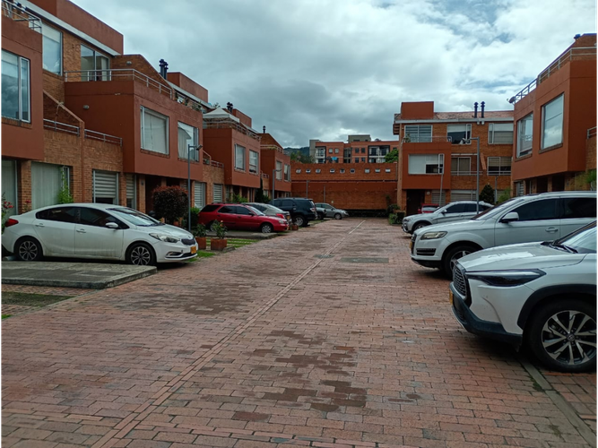 Casa en venta en Laura Vicuña, Chía · foto 23 de 24