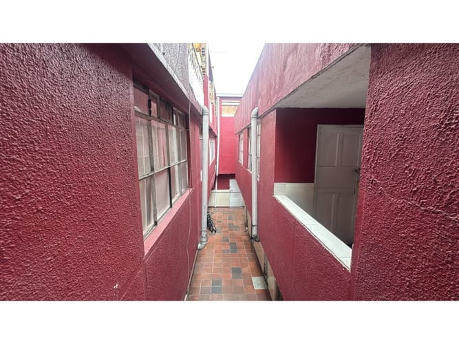 Casa de 5 alcobas en venta en Claret, Bogotá, 178 m² · foto 5 de 21