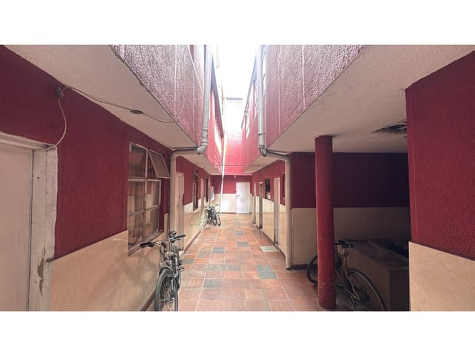 Casa de 5 alcobas en venta en Claret, Bogotá, 178 m² · foto 6 de 21