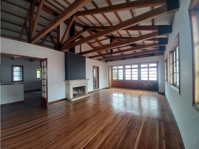 Apartamento de 4 alcobas en venta en Pardo Rubio, Bogotá, 470 m² · foto 2 de 21