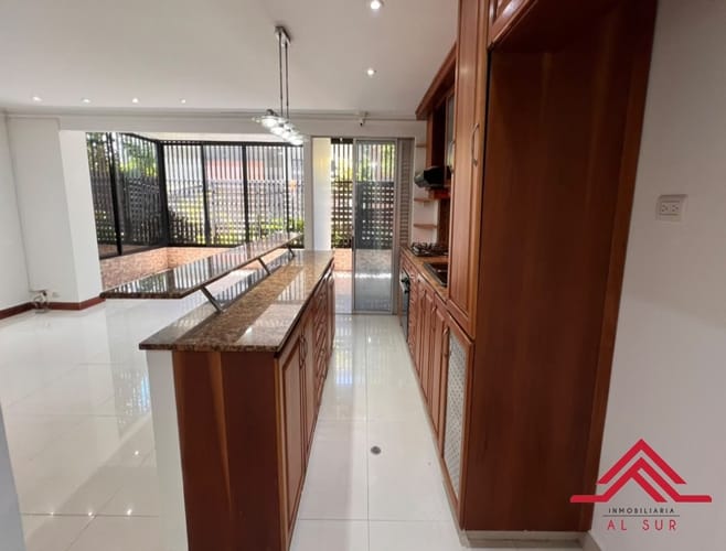 Casa de 4 alcobas en venta en Altos Del Poblado, Medellín, 273 m² · foto 10 de 20