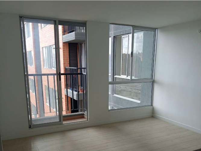 Apartamento de 3 alcobas en venta en La Prosperidad, Madrid, 50 m² · foto 2 de 14