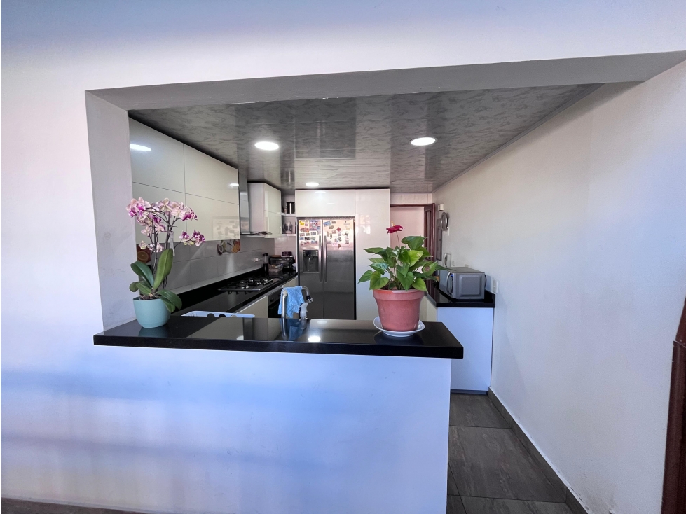 Casa en venta en San Jose De Bavaria, Bogotá · foto 3 de 24