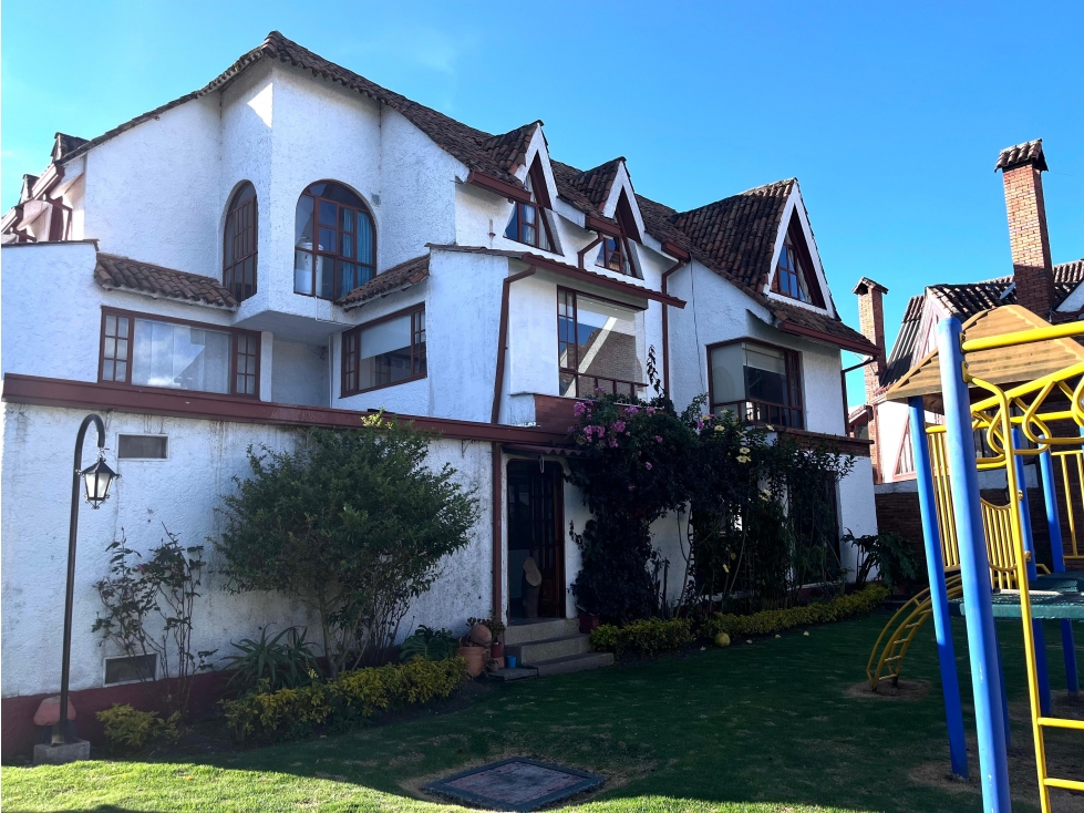 Casa en venta en San Jose De Bavaria, Bogotá · foto 7 de 24