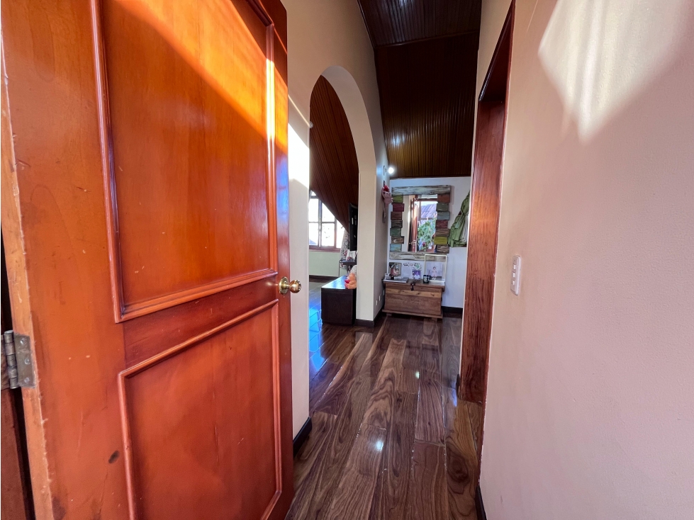Casa en venta en San Jose De Bavaria, Bogotá · foto 15 de 24