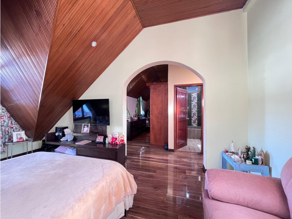 Casa en venta en San Jose De Bavaria, Bogotá · foto 16 de 24