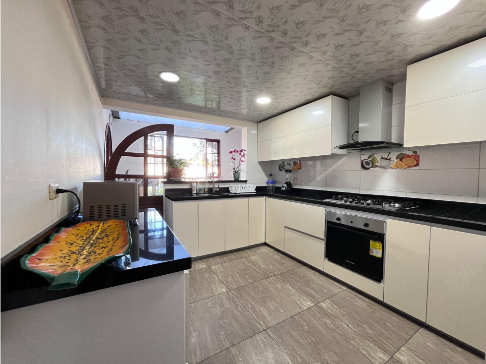 Casa en venta en San Jose De Bavaria, Bogotá · foto 24 de 24