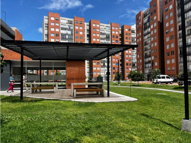 Apartamento de 2 alcobas en venta en El Cortijo, Madrid, 53 m² · foto 20 de 24