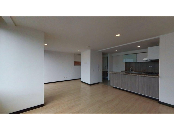 Apartamento de 2 alcobas en venta en Comuneros, Bogotá, 56 m² · foto 3 de 19