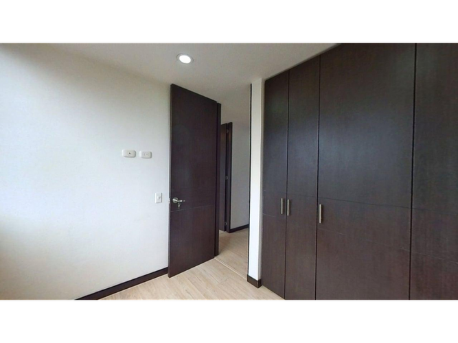 Apartamento de 2 alcobas en venta en Comuneros, Bogotá, 56 m² · foto 10 de 19