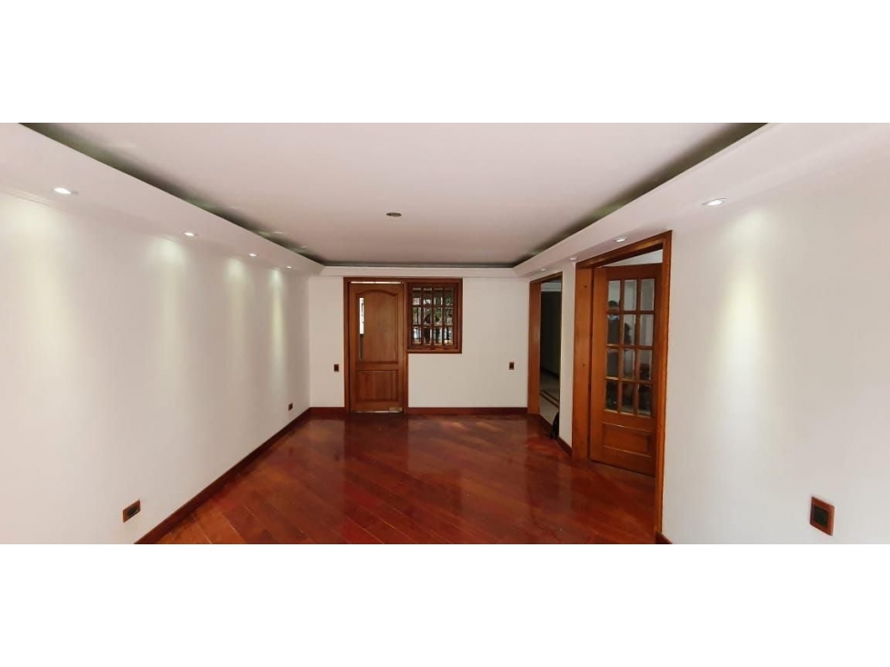 Apartamento en venta en Santa Ana Oriental, Bogotá · foto 6 de 19