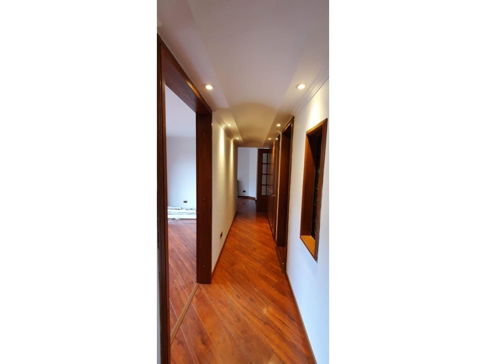 Apartamento en venta en Santa Ana Oriental, Bogotá · foto 7 de 19