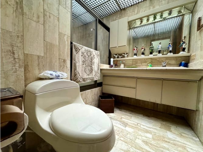 Apartamento de 4 alcobas en venta en Loma Del Campestre, Medellín, 477 m² · foto 17 de 24