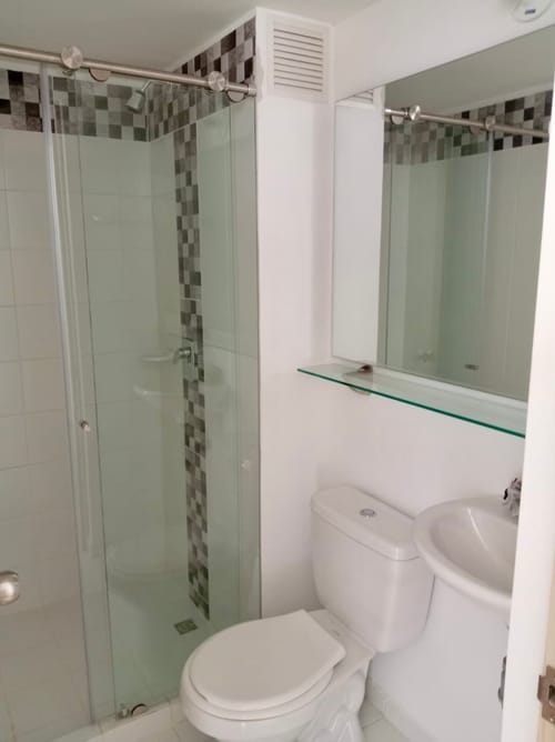 Apartamento de 3 alcobas en venta en Bello, 48 m² · foto 2 de 9