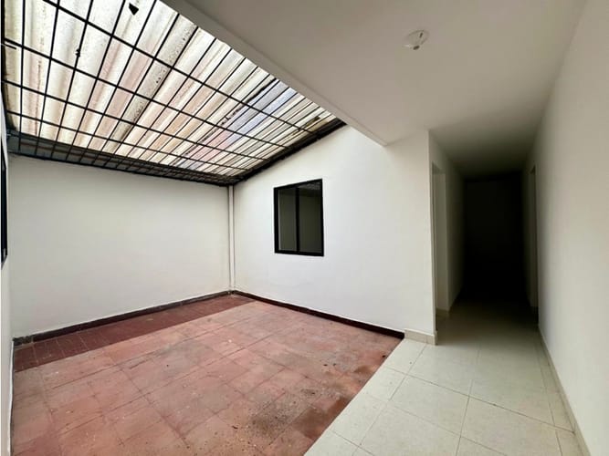 Casa en venta en Manila, Medellín, 331 m² · foto 5 de 13