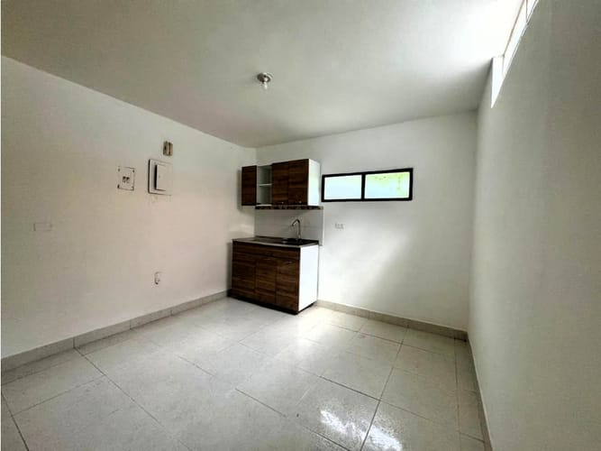 Casa en venta en Manila, Medellín, 331 m² · foto 6 de 13