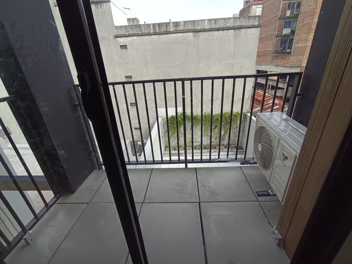 Alquiler Apartamento Nuevo De 1 Dormitorio Balcón En Centro · Foto 2