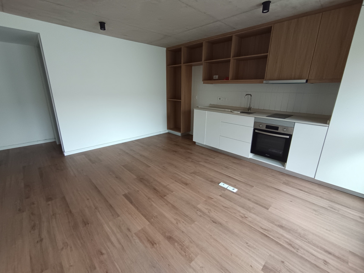 Alquiler Apartamento Nuevo De 1 Dormitorio Balcón En Centro · Foto 4